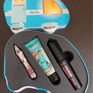 NWT Benefit “Minivan” Makeup Set